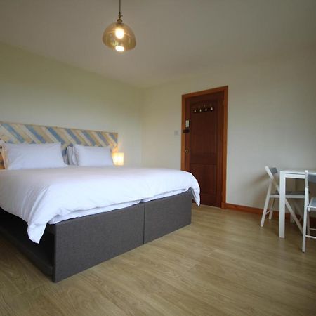Vale View Bed & Breakfast Ffrith Екстериор снимка