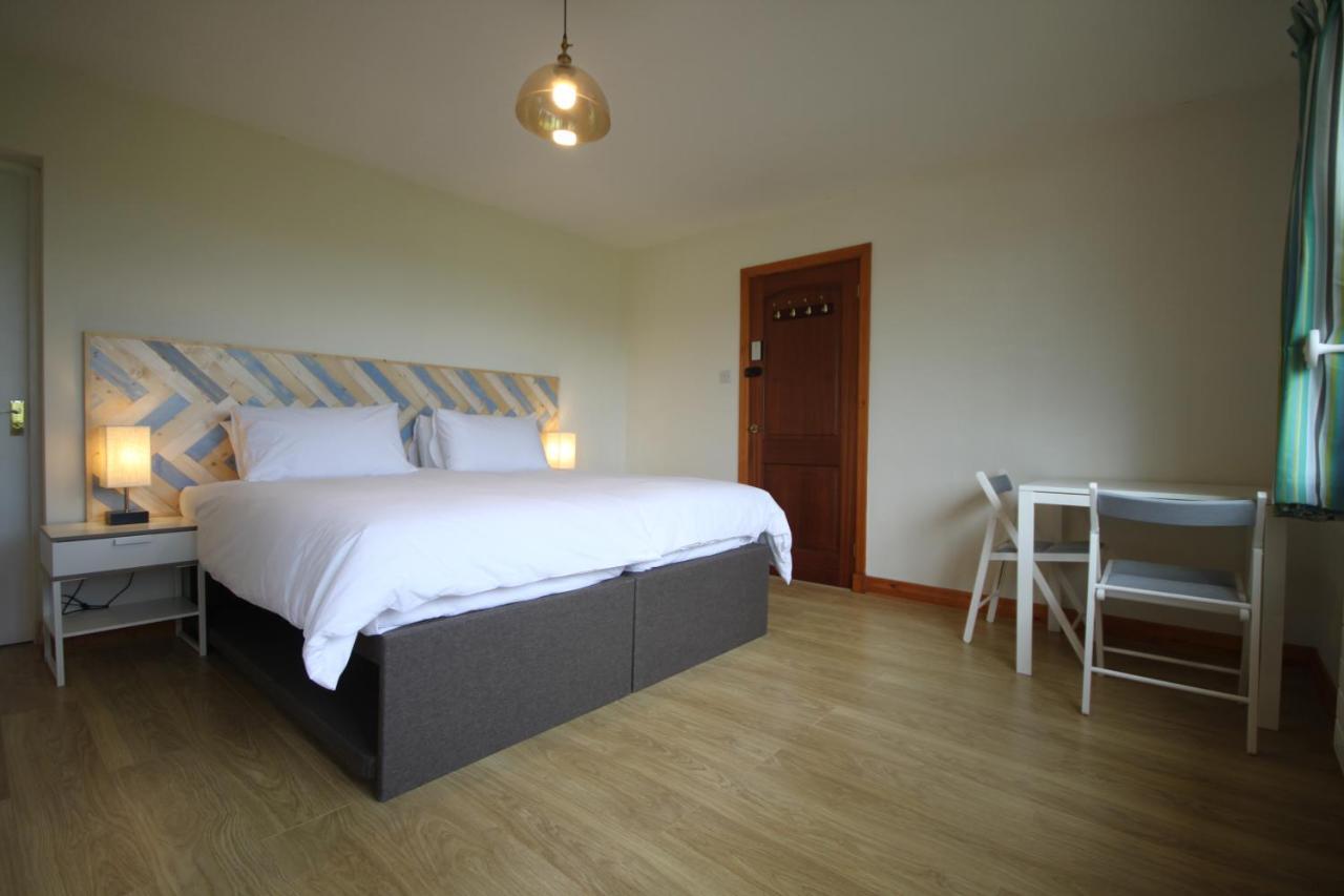 Vale View Bed & Breakfast Ffrith Екстериор снимка